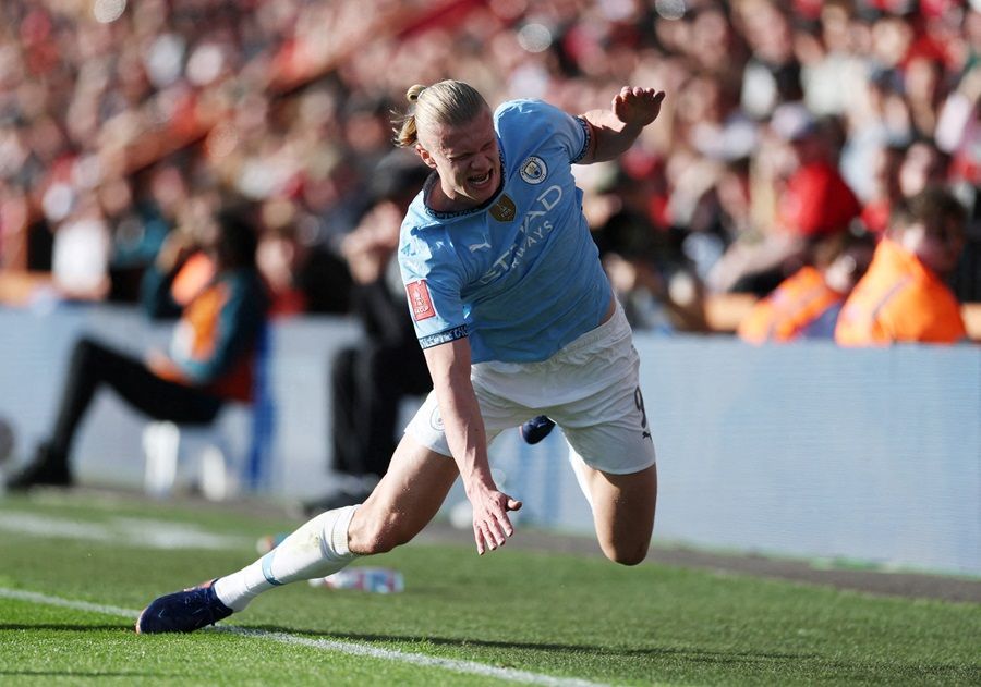Man City Konfirmasi Erling Haaland Cedera Pergelangan Kaki, Absen hingga Akhir Musim?
