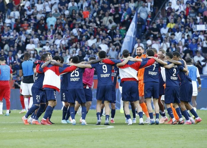 Tampil Perkasa Tanpa Kekalahan, PSG Sukses Pertahankan Gelar Juara Ligue 1 2024/2025