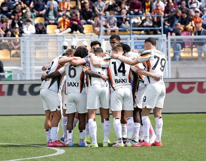 Kalah atas Cagliari, Nasib Jay Idzes dan Venezia di Serie A Berada di Ujung Tanduk