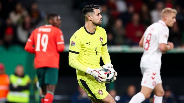 Jelang Bursa Transfer, Duo Manchester Siap Rebutan Tanda Tangan Diogo Costa