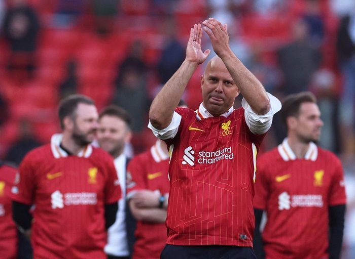 Arne Slot pun Kaget Liverpool Bisa Unggul 18 Poin dari Chelsea, Premier League Harusnya Lebih Ketat