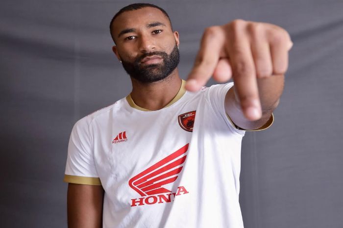 Yuran Fernandes Panen Dukungan Usai Di Sanksi PSSI Tidak Boleh Bermain Sepak Bola Selama Satu Tahun