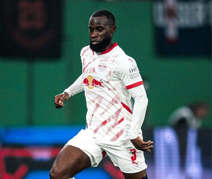 Liverpool Bidik Lutsharel Geertruida Sebagai Alternatif Jika Gagal Datangkan Jeremie Frimpong