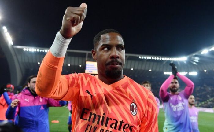 Chelsea Mulai Negosiasi Datangkan Mike Maignan untuk Gantikan Robert Sanchez yang Sering Blunder