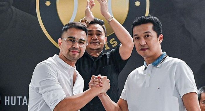 Raffi Ahmad VS Taufik Hidayat: Pertarungan The Legend di Tennis Indoor Senayan