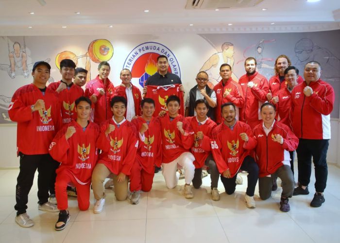 Timnas Ice Hockey Indonesia Dapat Dukungan Menpora Dito ke Ice Hockey World Championship 2024 di Kuwait
