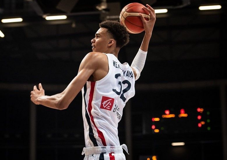 Victor Wembanyama Raih Penghargaan Rookie of the Year, Raih 99 Suara!