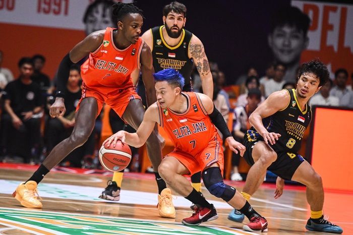 Kalahkan Prawira Harum Bandung, Pelita Jaya Jakarta Tantang Satria Muda di Final IBL