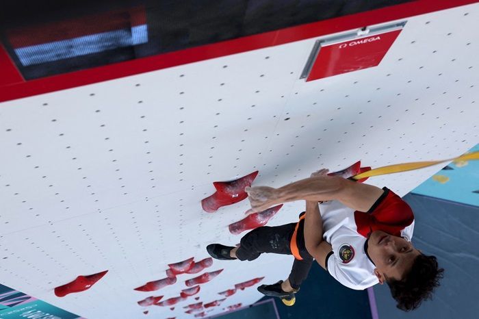 Olimpiade Paris 2024: Veddriq Leonardo, Spiderman Indonesia si Pencetak Rekor!