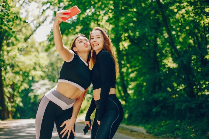 5 Olahraga Terbaik yang Bisa Dinikmati Bareng Bestie Kalian