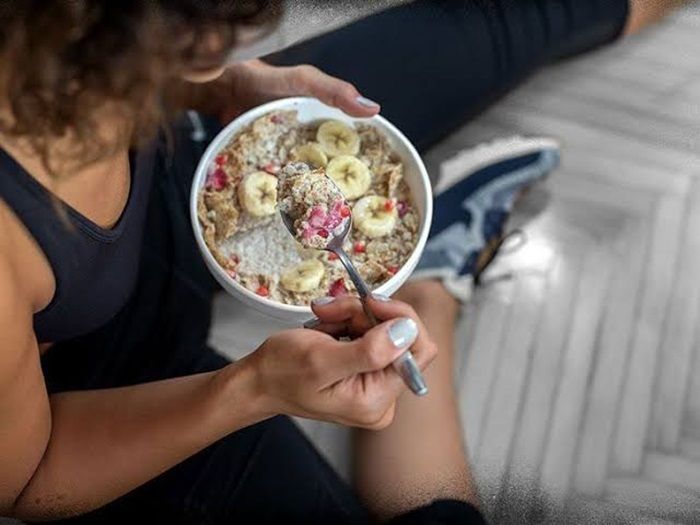 Makan Sebelum atau Sesudah Olahraga: Mana yang Lebih Efektif?