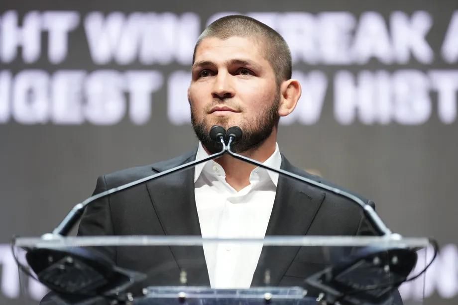 Insiden Khabib Nurmagomedov Diusir dari Pesawat, Frontier Airlines Ogah Minta Maaf: Hanya Kembalikan Uang Saja