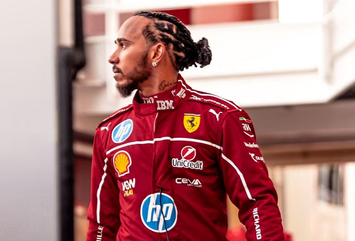 Jacques Villeneuve Ingatkan Lewis Hamilton Jelang Debutnya Bersama Ferrari di F1 Musim 2025