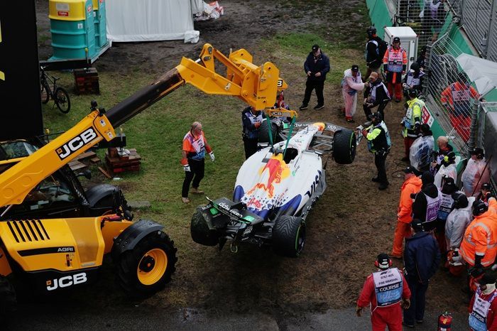 Buntut dari Insiden Formation Lap Isack Hadjar di GP Australia, Helmut Marko Cibir Sang Rookie