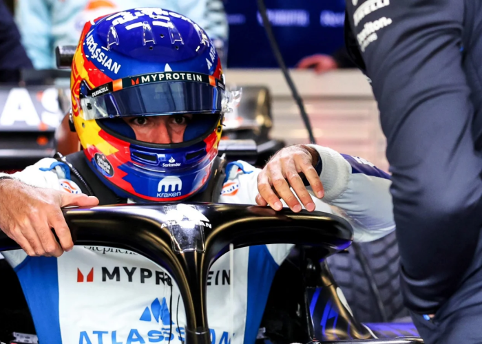 Carlos Sainz Sebut Senggolan dengan Yuki Tsunoda Membuatnya Frustrasi