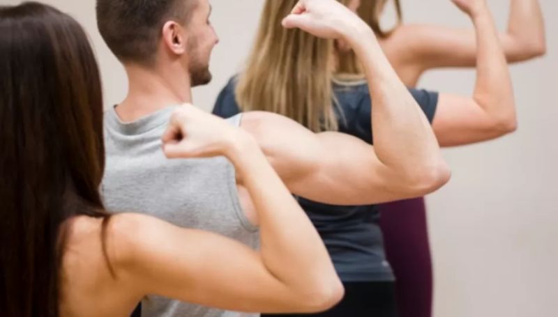 9 Olahraga Terbaik di 2025 untuk Bentuk Otot, Gak Selalu ke Gym!