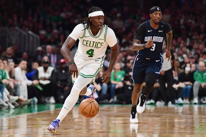 Jrue Holiday Kembali dari Cedera, Siap Perkuat Celtics di Game 1 Lawan Knicks