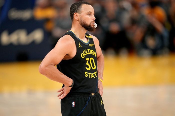 Stephen Curry Absen saat Warriors Lawan Minnesota pada Game 5 Semifinal Barat